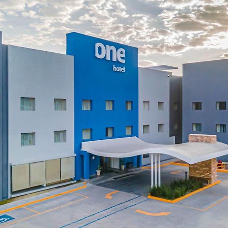 One Saltillo Aeropuerto 外观 照片